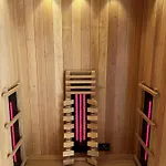 L'insolite De La Claire Fontaine & Included Lodge *