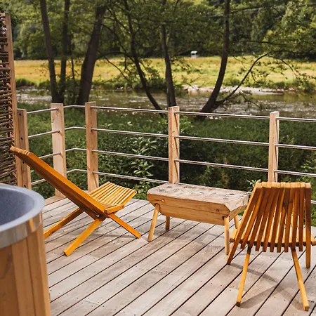 L'insolite Par La Claire Fontaine La Roche-en-Ardenne