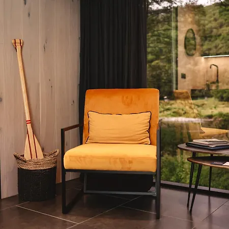 L'insolite Par La Claire Fontaine *